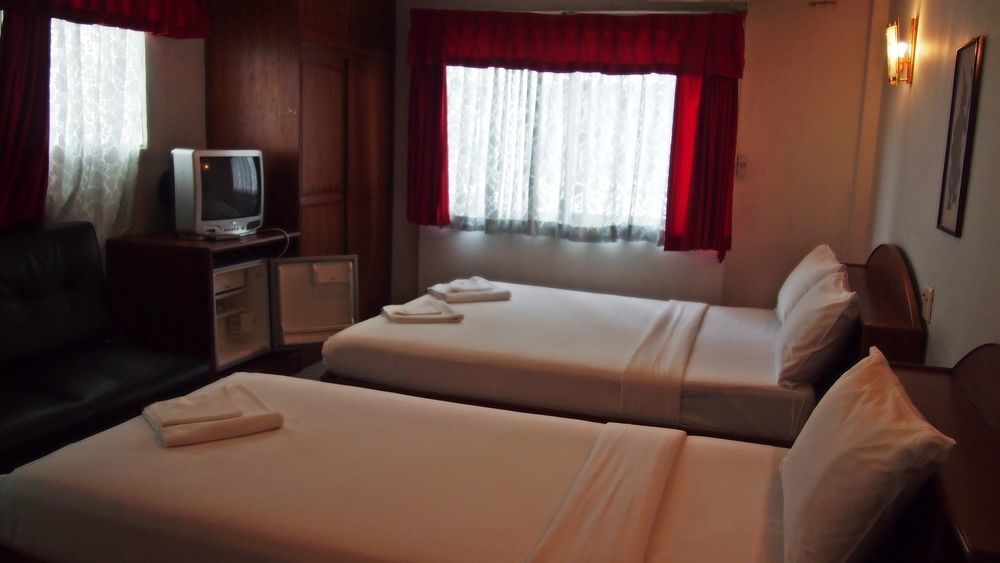 Break Point Hotel Patong Eksteriør billede